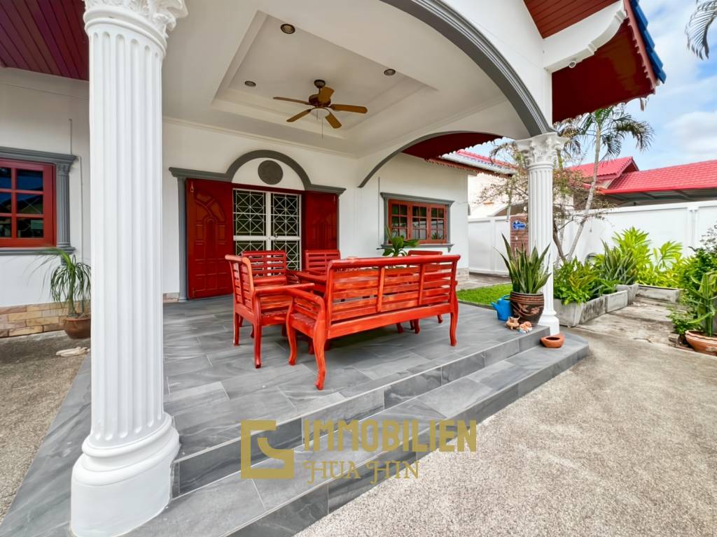 Soi Hua Hin 94: Pool Villa mit 4 Schlafzimmern und Bergblick