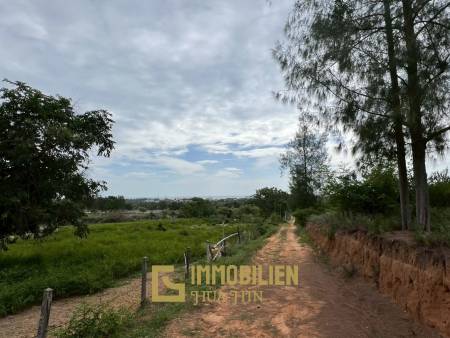 Khao Tao / Hua Hin: 2 Rai großes Grundstück in Hanglage mit Meerblick