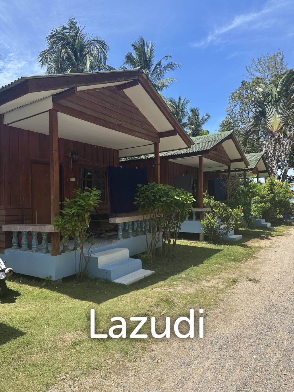 For Sale – Beachfront Resort with Restaurant