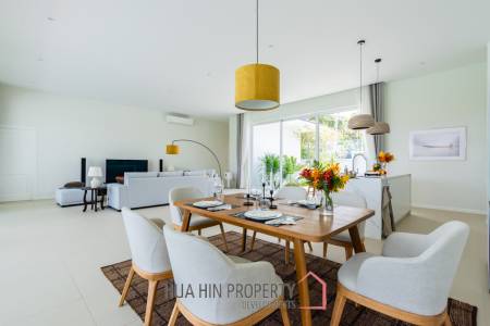 4.5 Beds 5 Baths 690 SQ.M Bliss Homes 2