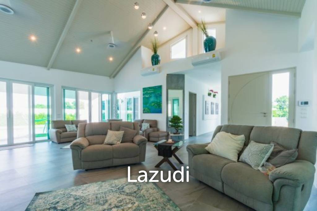 1,600 Sqm 4 Bed 5 Bath Villa For Sale