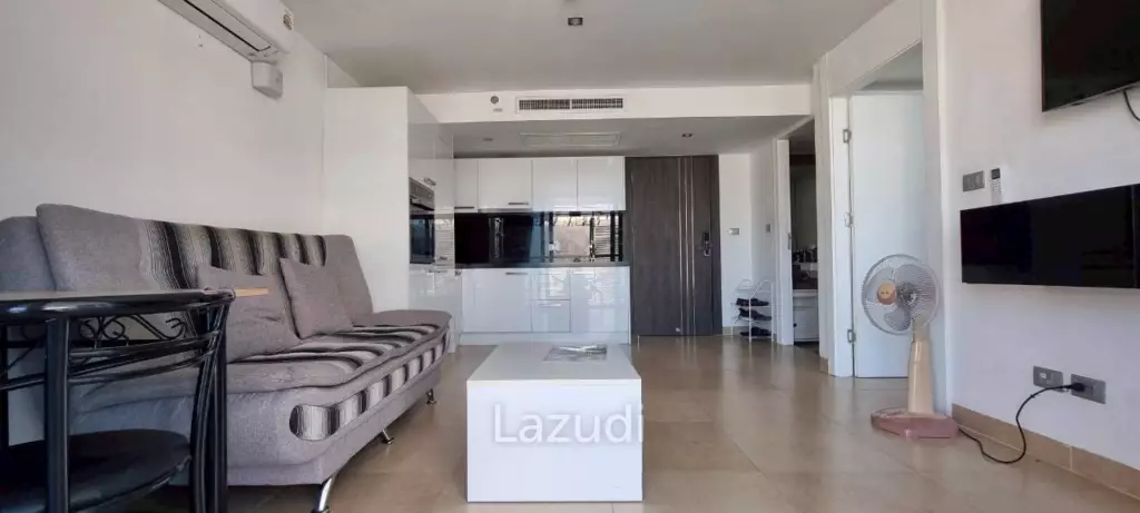 1 Bed 1 Bath 47 SQ.M. Centara Avenue Residence