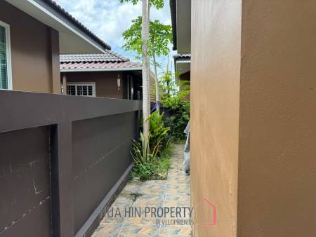 BAAN RAK PHASE 2 (RESALE) : 3 bed  charming single-story villa in Wang Pong