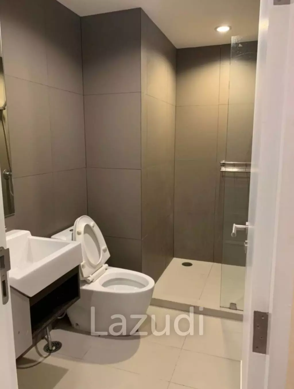 2 Bed 1 Bath 74 SQ.M Movenpick Residences Ekkamai