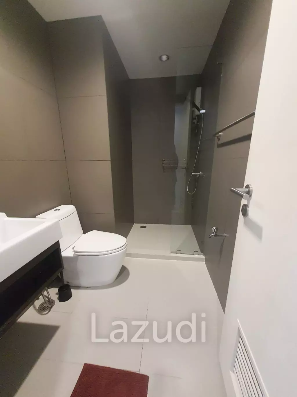 2 Bed 1 Bath 74 SQ.M Movenpick Residences Ekkamai