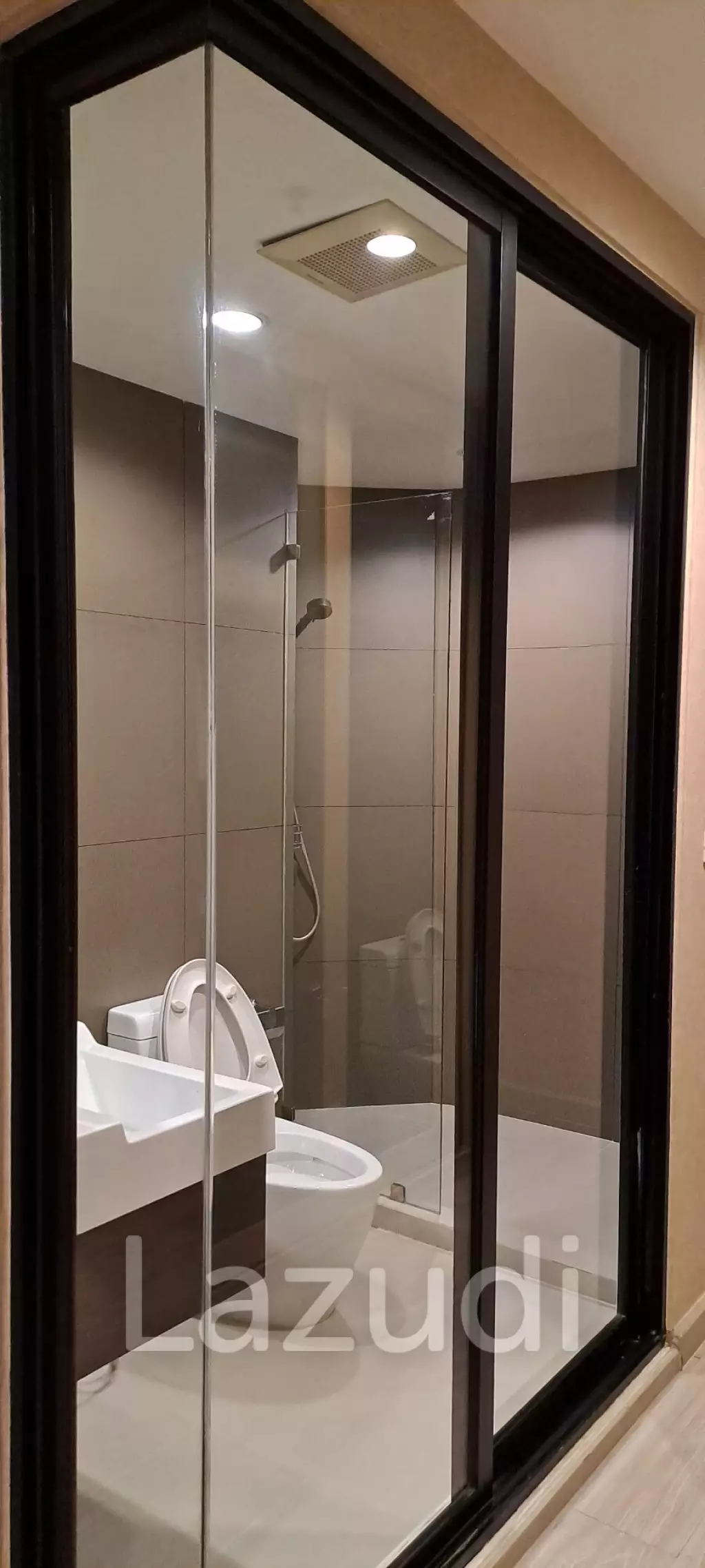 2 Bed 1 Bath 74 SQ.M Movenpick Residences Ekkamai
