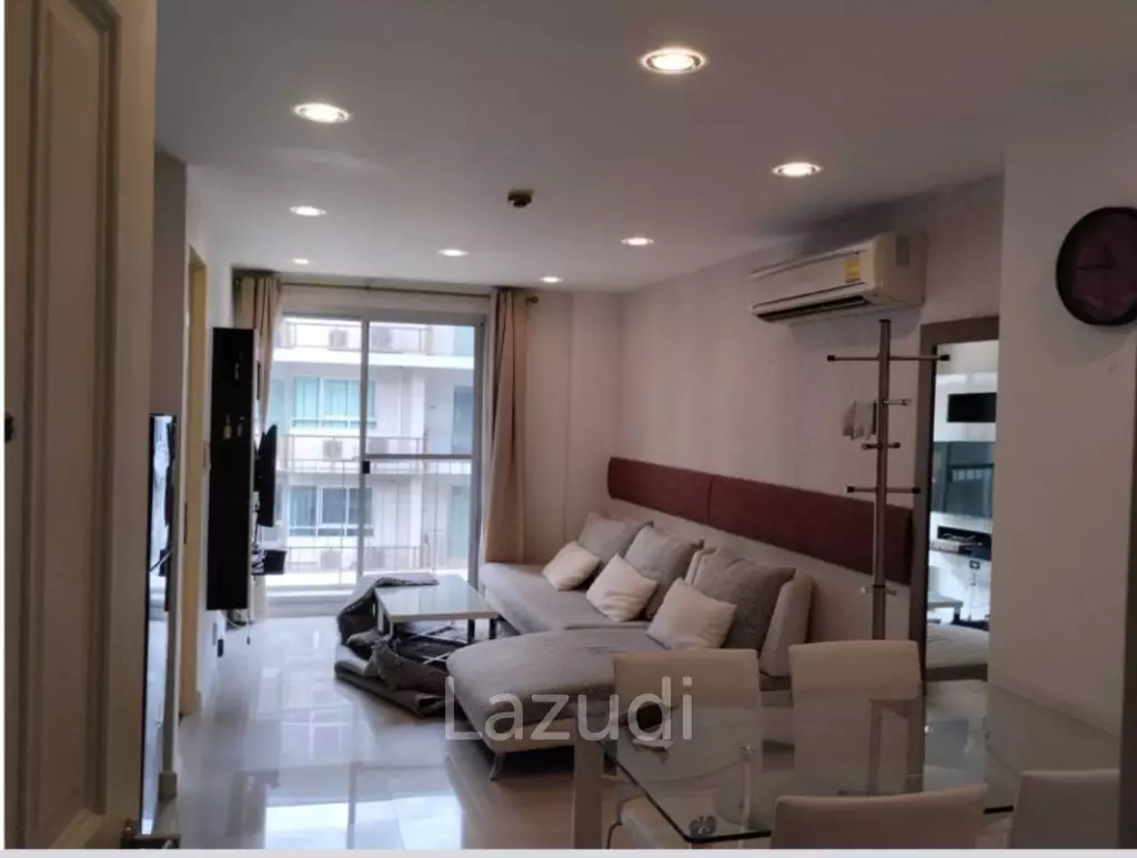 1 Bedroom 1 Bathroom 45 Sq.m The Clover Thonglor