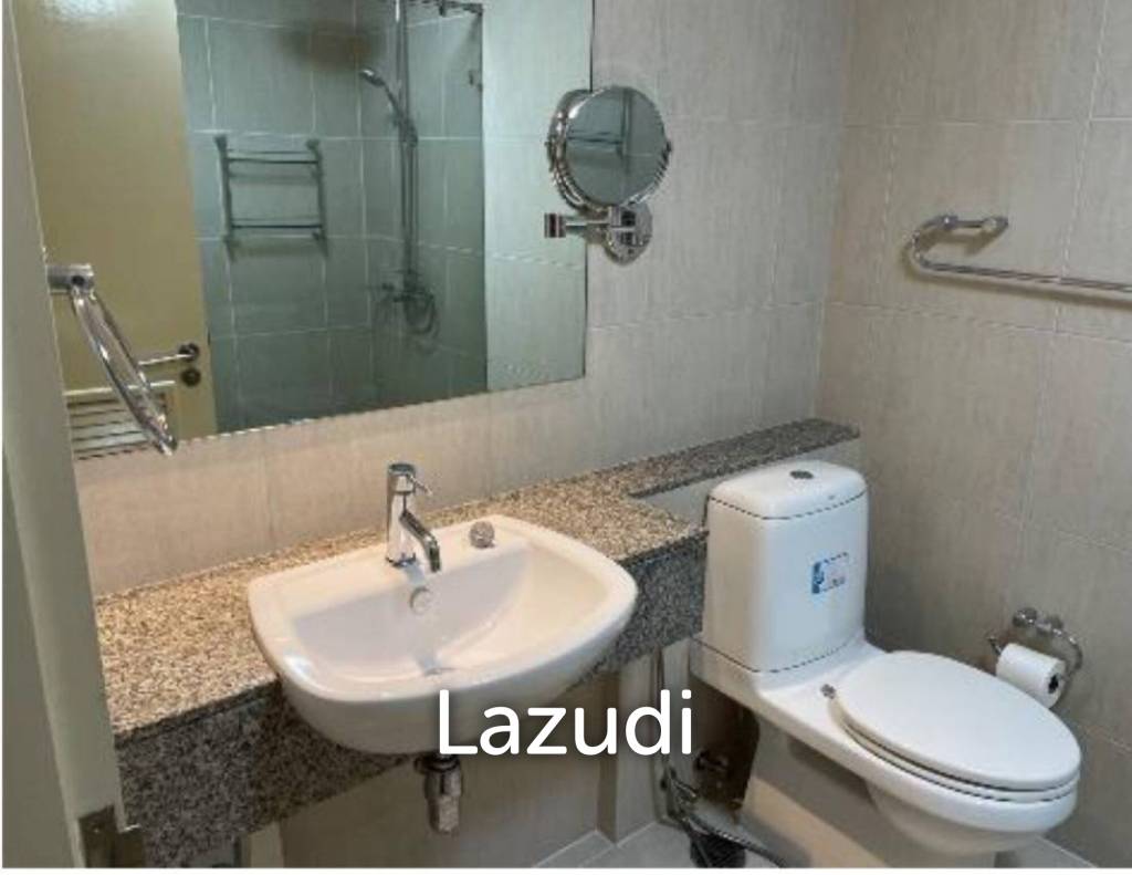 1 Bedroom 1 Bathroom 45 Sq.m The Clover Thonglor