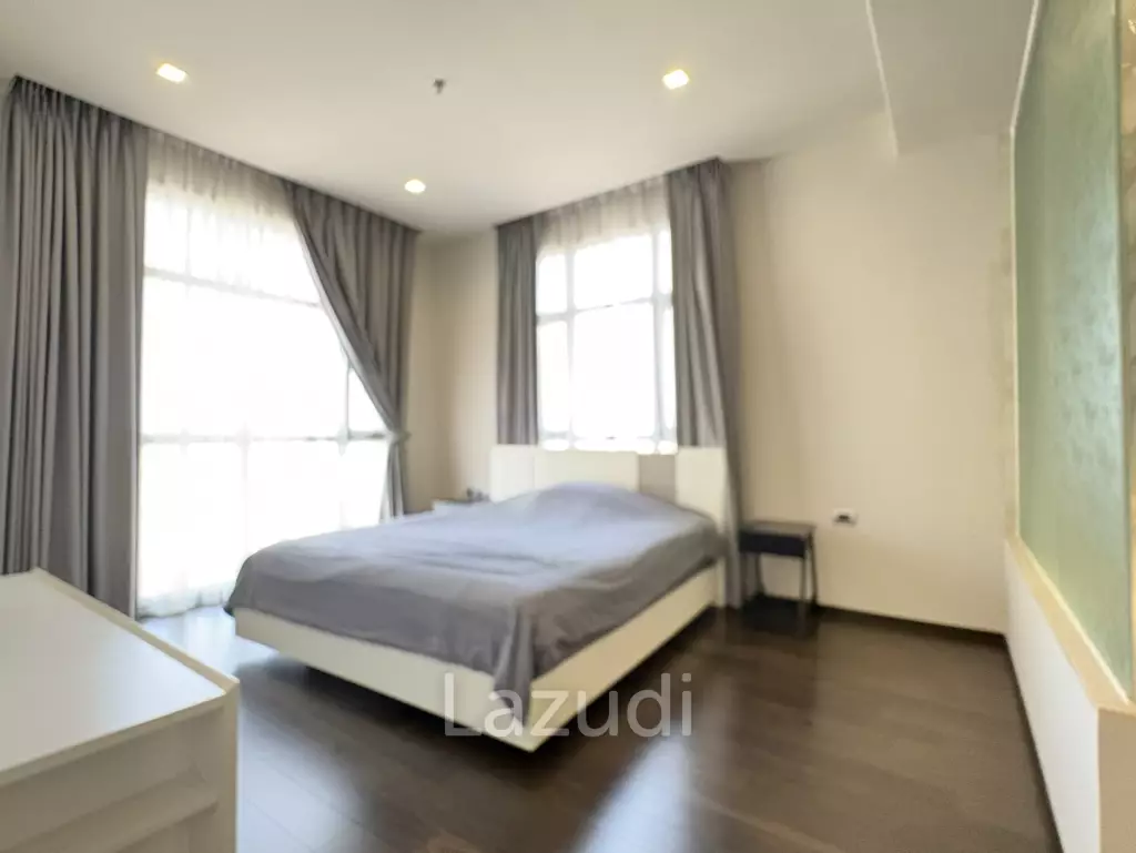 Spacious 2 Bedroom Condo in Watthana Bangkok