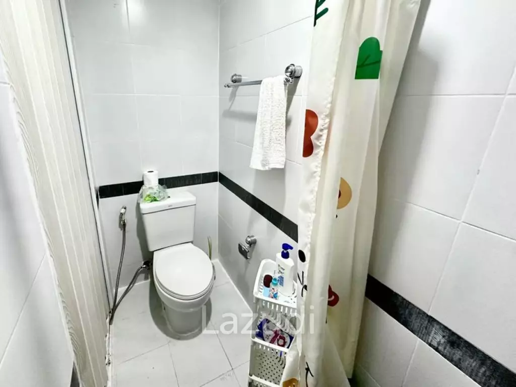 1 Bed 1 Bath A Space Asoke-Ratchada Condo For Sale