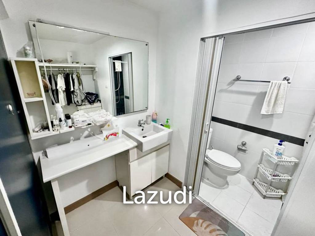 1 Bed 1 Bath A Space Asoke-Ratchada Condo For Sale