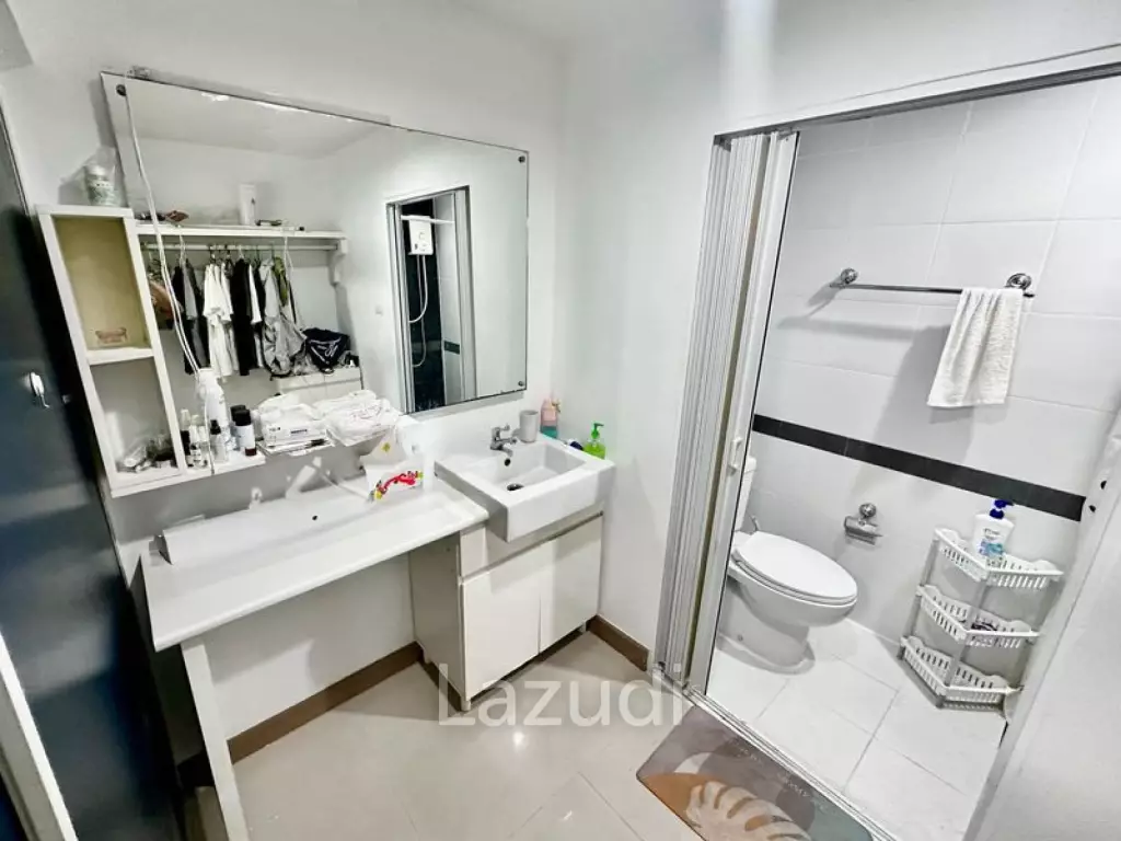 1 Bed 1 Bath A Space Asoke-Ratchada Condo For Sale