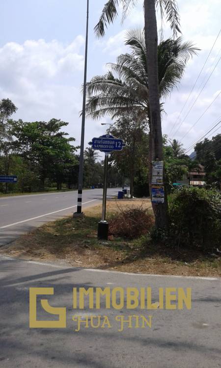 SAM ROI YOT: 4000 qm – Erstklassige Lage für Resort oder Entwicklung