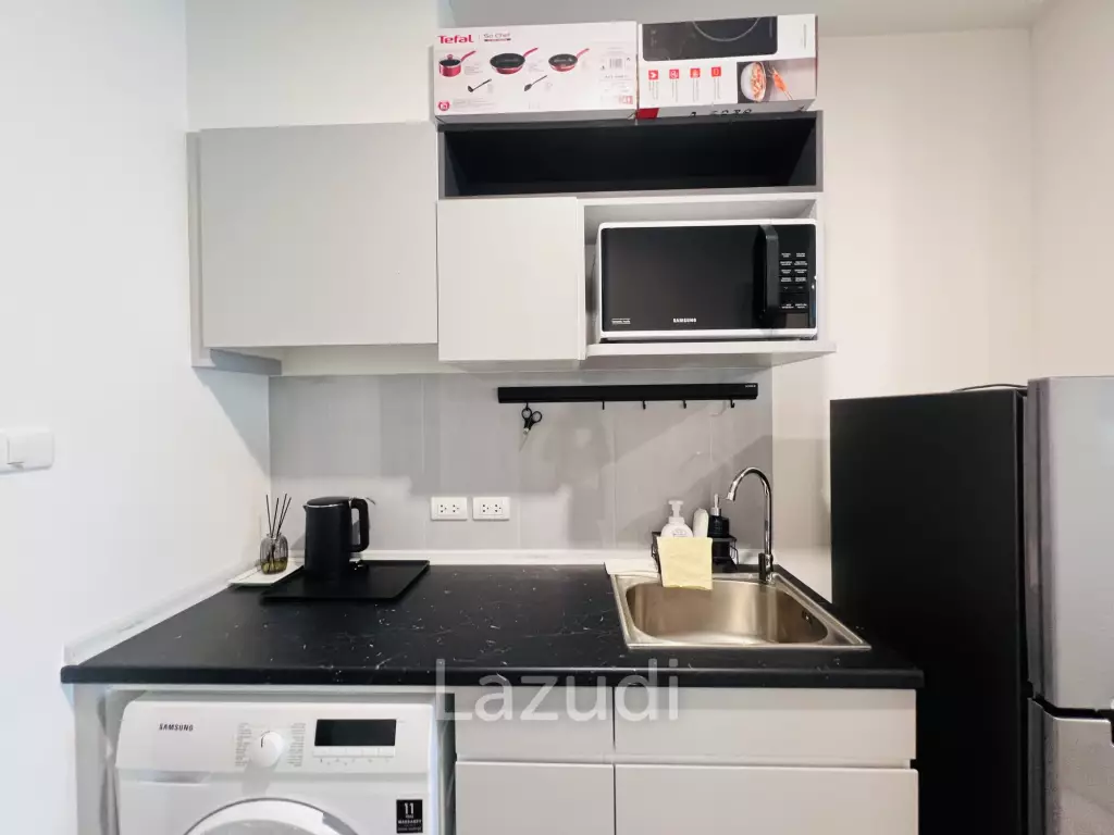 Good Size 1 Bedroom Condo With Nice Sea View