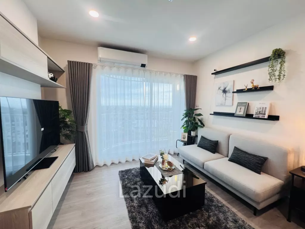 Good Size 1 Bedroom Condo With Nice Sea View