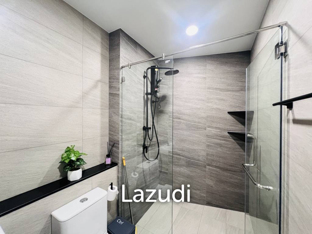 Good Size 1 Bedroom Condo With Nice Sea View