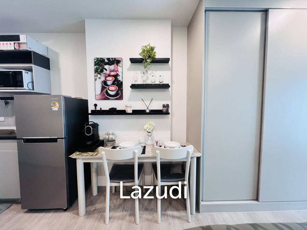 Good Size 1 Bedroom Condo With Nice Sea View