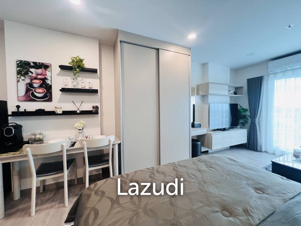 Good Size 1 Bedroom Condo With Nice Sea View