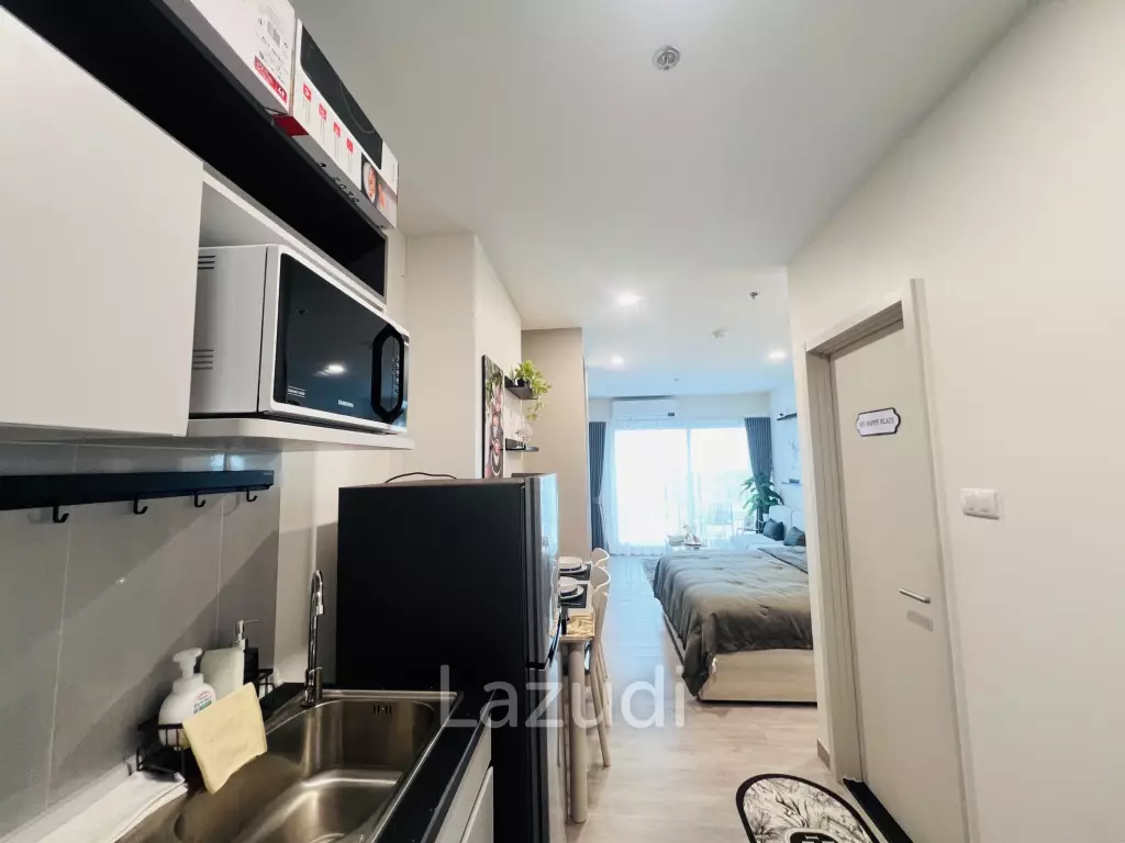 Good Size 1 Bedroom Condo With Nice Sea View