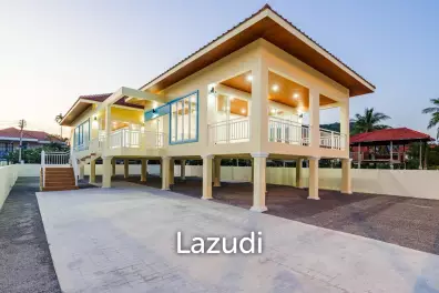 Beachfront  detached house for Sale at Samroiyod