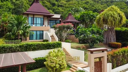 Panorama Pool Villa: Atemberaubende Pool Villa mit 3 Schlafzimmern und malerischem Meerblick