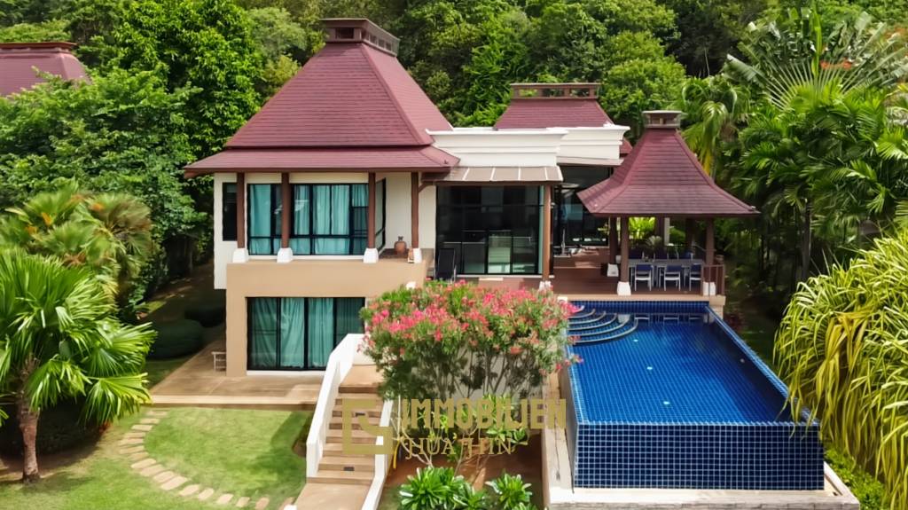 Panorama Pool Villa: Atemberaubende Pool Villa mit 3 Schlafzimmern und malerischem Meerblick