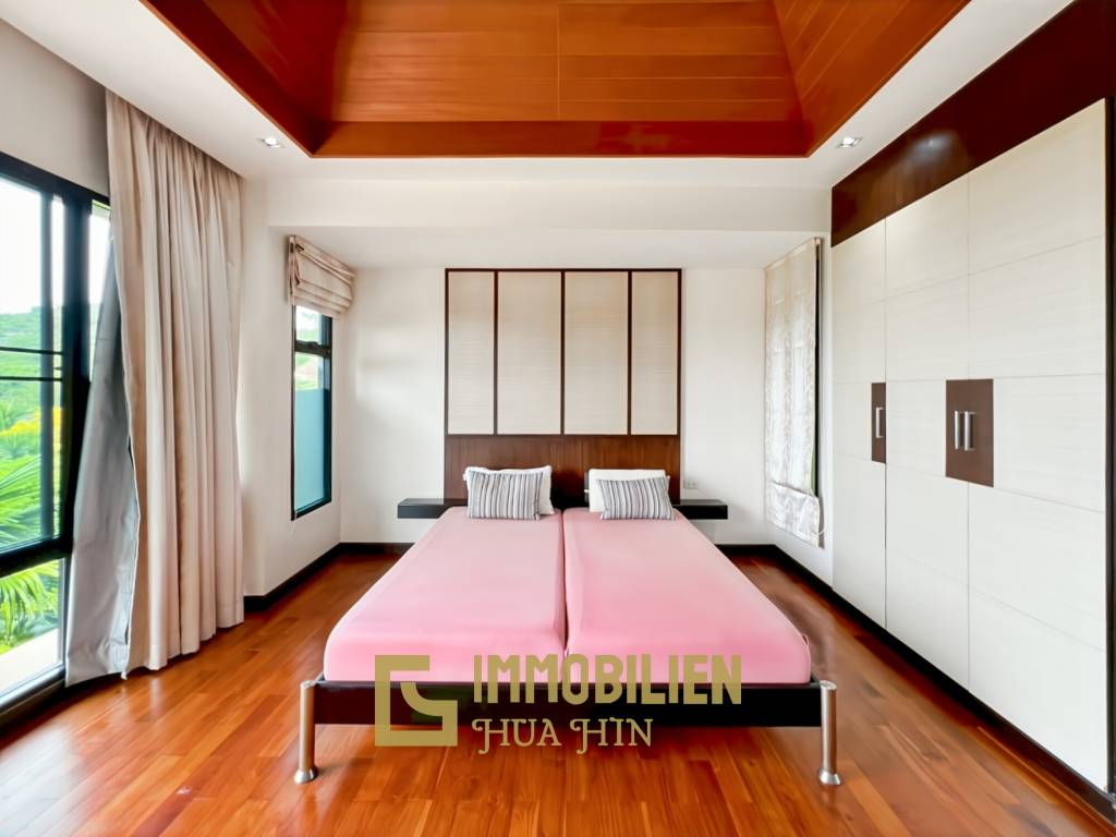 Panorama Pool Villa: Atemberaubende Pool Villa mit 3 Schlafzimmern und malerischem Meerblick