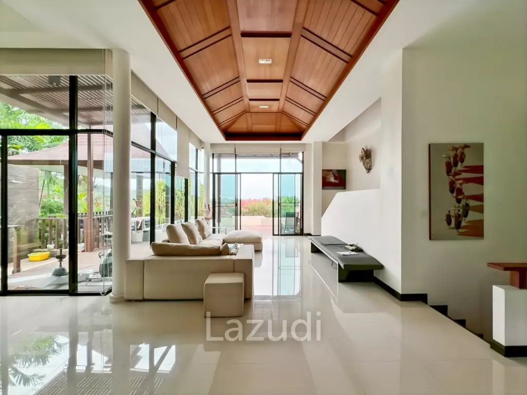 Panorama Pool Villa - Stunning 3 Bedroom Villa with Scenic Sea View
