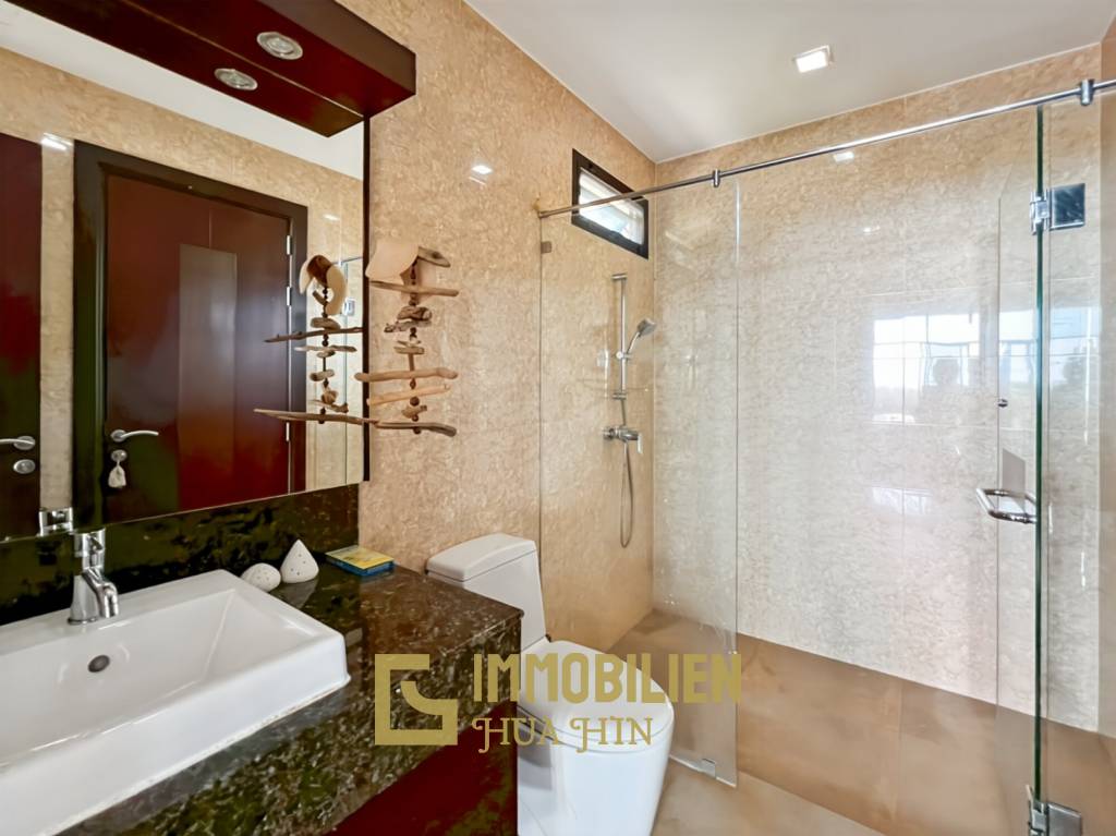 Panorama Pool Villa: Atemberaubende Pool Villa mit 3 Schlafzimmern und malerischem Meerblick