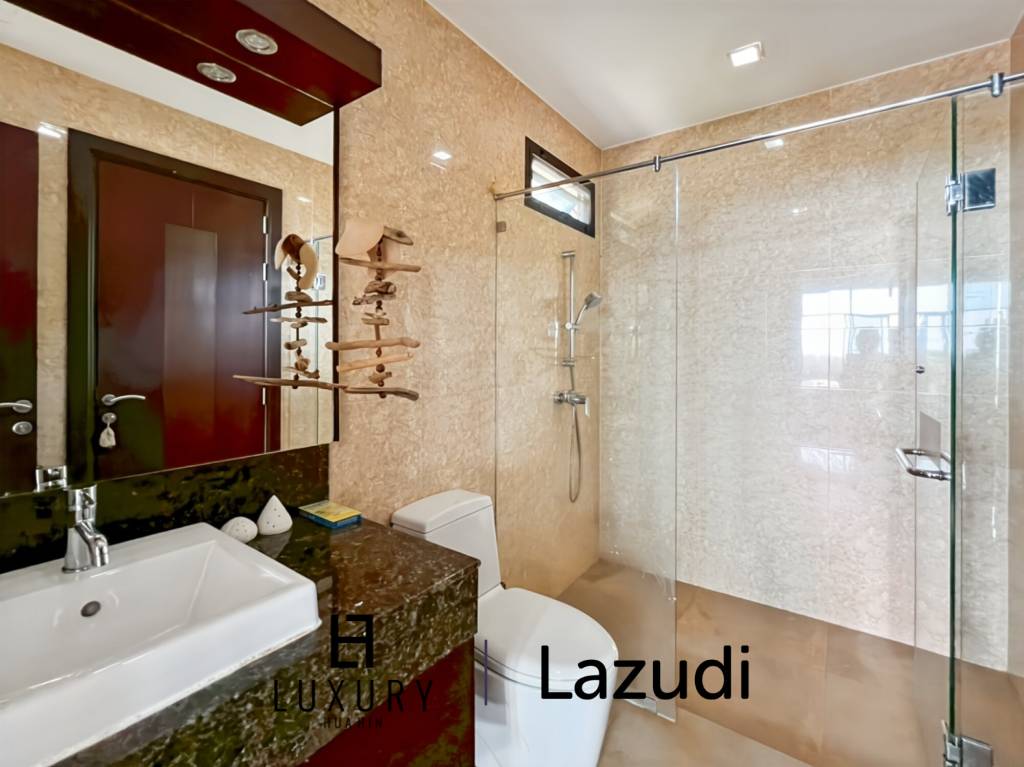 Panorama Pool Villa: Atemberaubende Pool Villa mit 3 Schlafzimmern und malerischem Meerblick