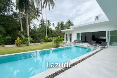 Tropical 4-Bedroom Villa in Lamai with Jungle Views