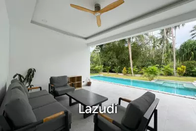 Tropical 4-Bedroom Villa in Lamai with Jungle Views