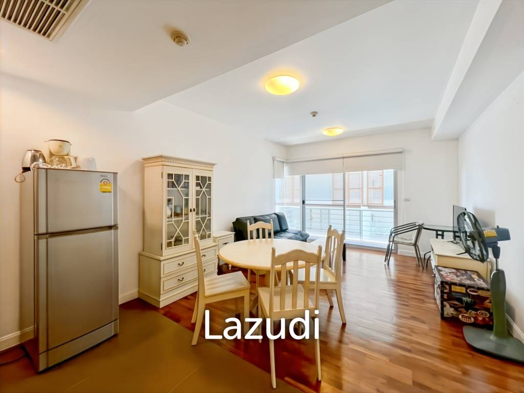 For Sale : Spacious 2-Bedroom Condo in Central Hua Hin at Baan San Dao
