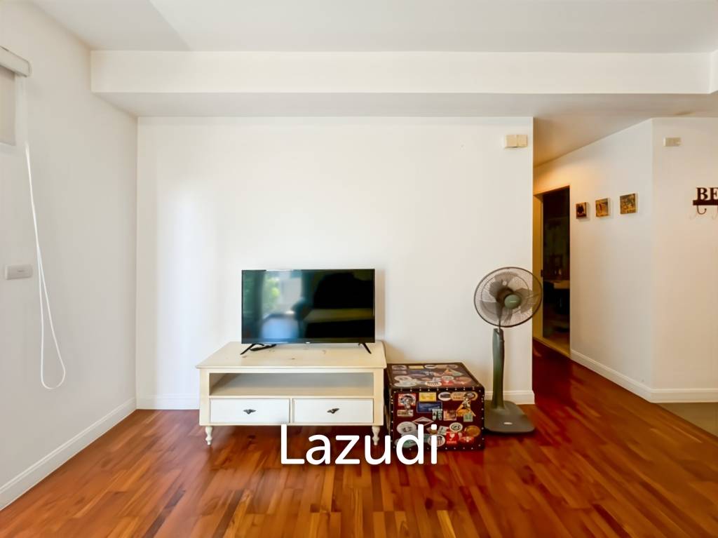For Sale : Spacious 2-Bedroom Condo in Central Hua Hin at Baan San Dao