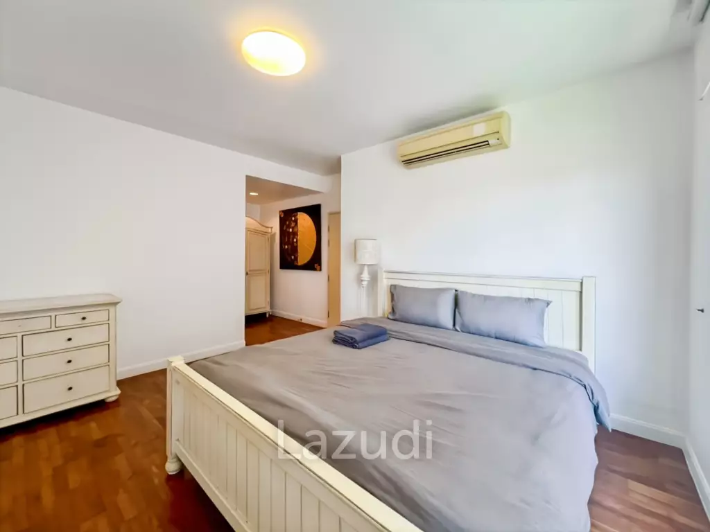 For Sale : Spacious 2-Bedroom Condo in Central Hua Hin at Baan San Dao