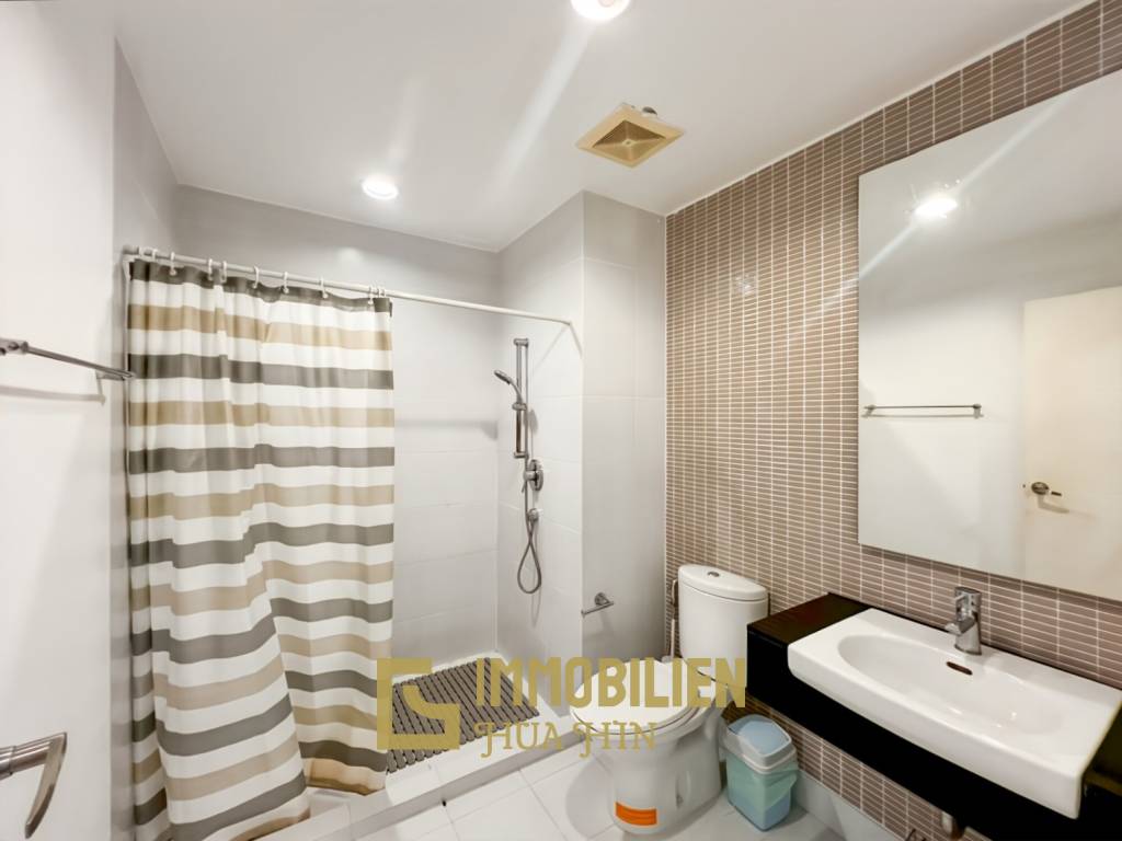 Baan San Dao / Hua Hin: Geräumige 2-Schlafzimmer-Eigentumswohnung im Zentrum