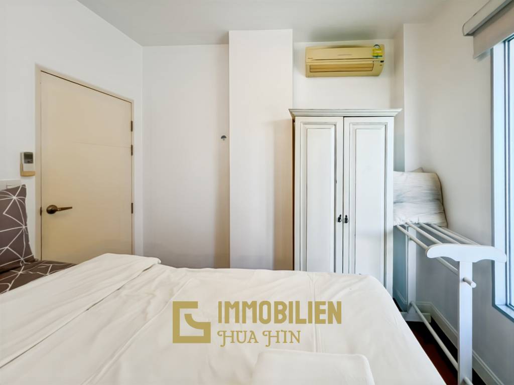 Baan San Dao / Hua Hin: Geräumige 2-Schlafzimmer-Eigentumswohnung im Zentrum