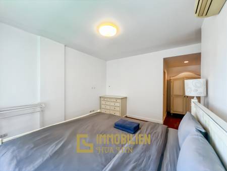 Baan San Dao / Hua Hin: Geräumige 2-Schlafzimmer-Eigentumswohnung im Zentrum