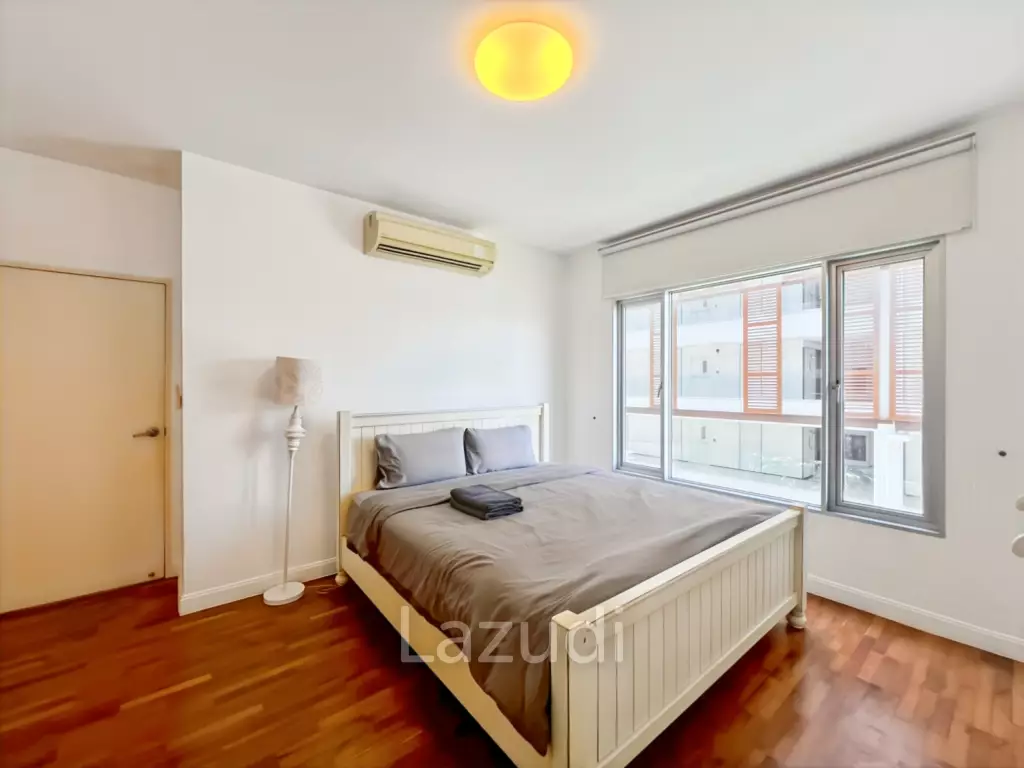 For Sale : Spacious 2-Bedroom Condo in Central Hua Hin at Baan San Dao