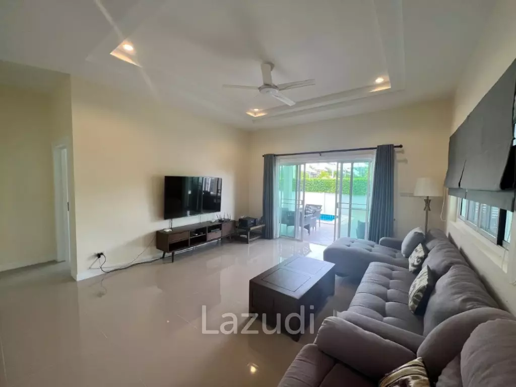 EMERALD SCENERY : 3 bed pool villa