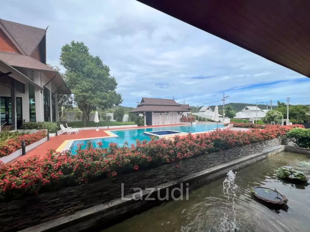 EMERALD SCENERY : 3 bed pool villa