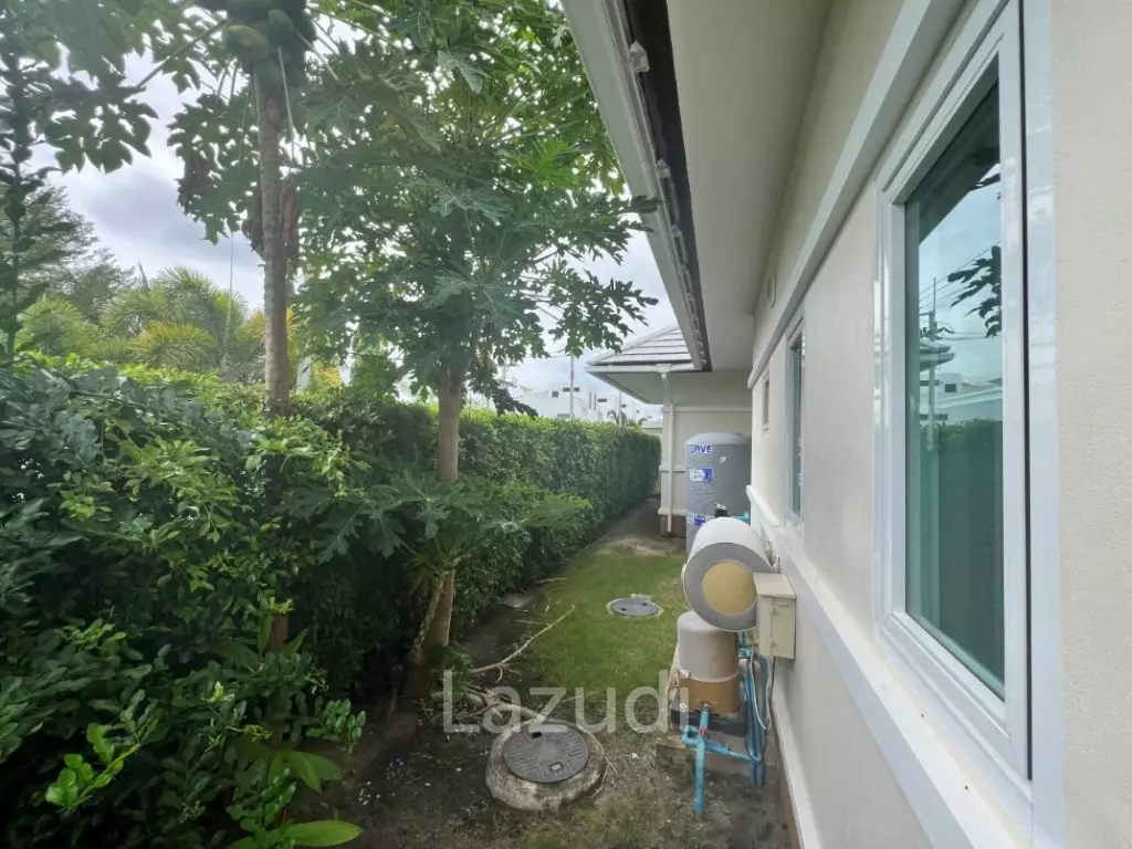 EMERALD SCENERY : 3 bed pool villa
