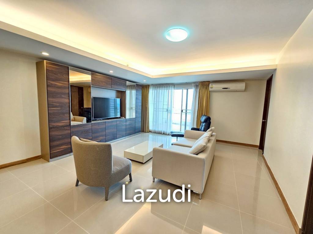3 bedrooms 3 bathrooms 180 Sq.M. Supalai River Resort.