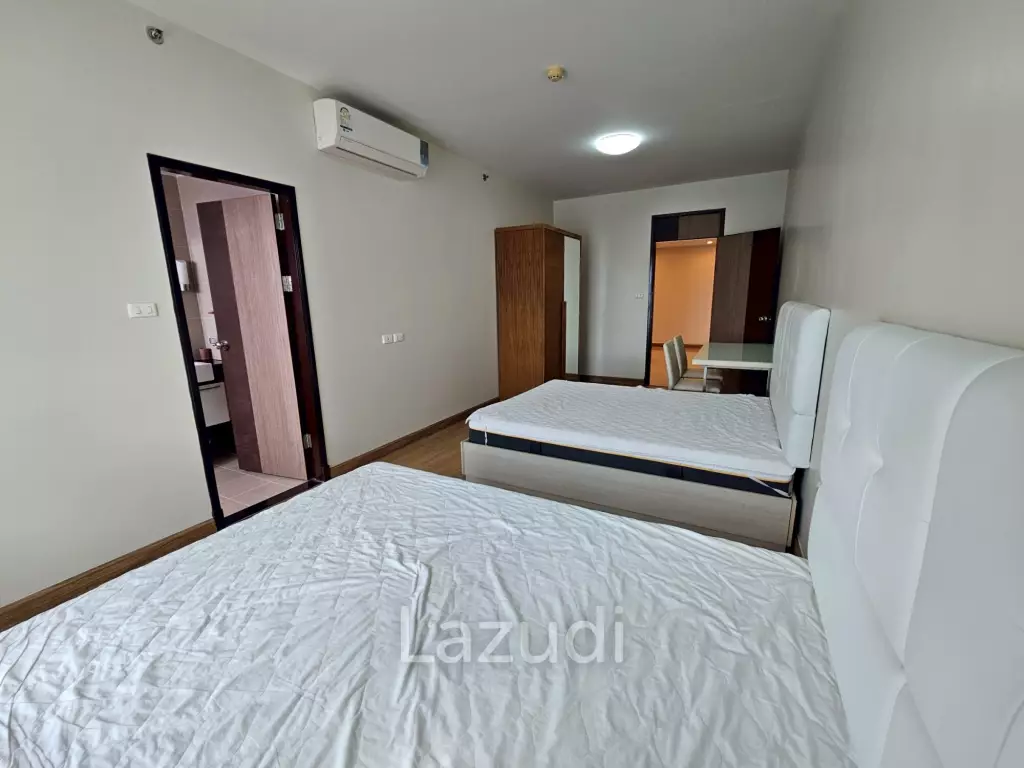 3 bedrooms 3 bathrooms 180 Sq.M. Supalai River Resort.