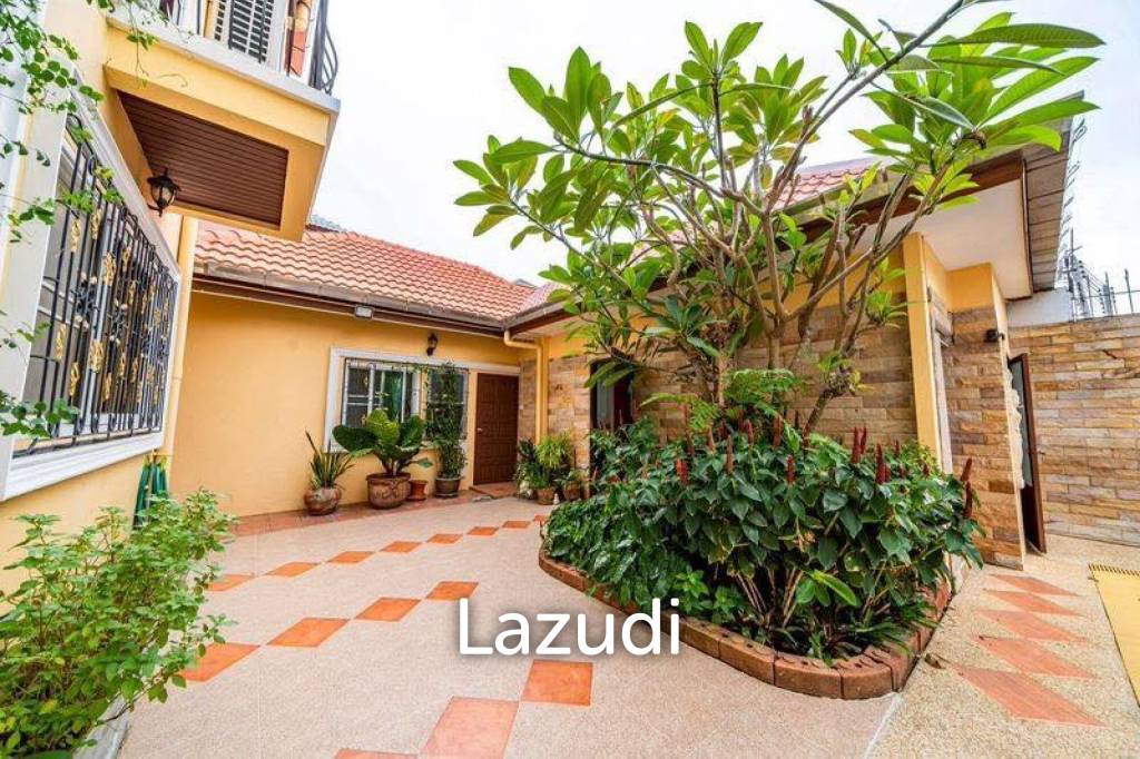 6 Bedrooms 7 Bathrooms 420 SQ.M. El Grande