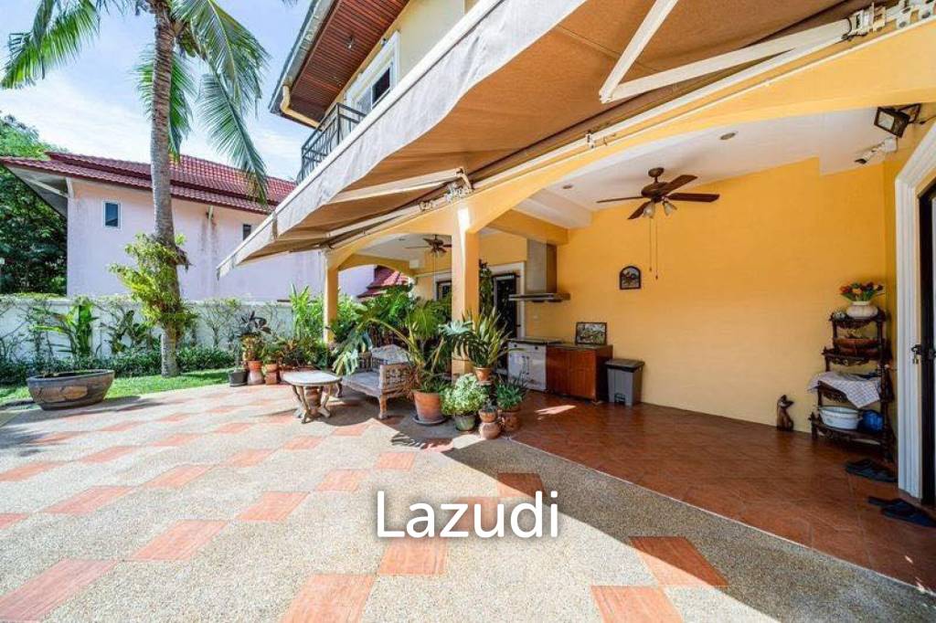 6 Bedrooms 7 Bathrooms 420 SQ.M. El Grande