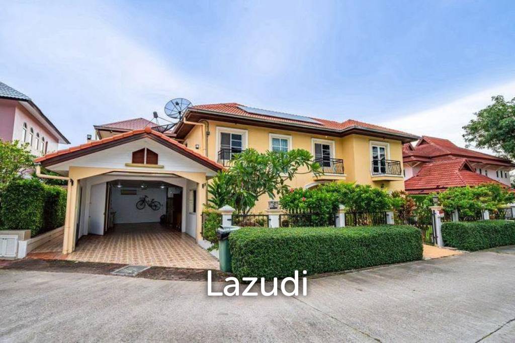 6 Bedrooms 7 Bathrooms 420 SQ.M. El Grande