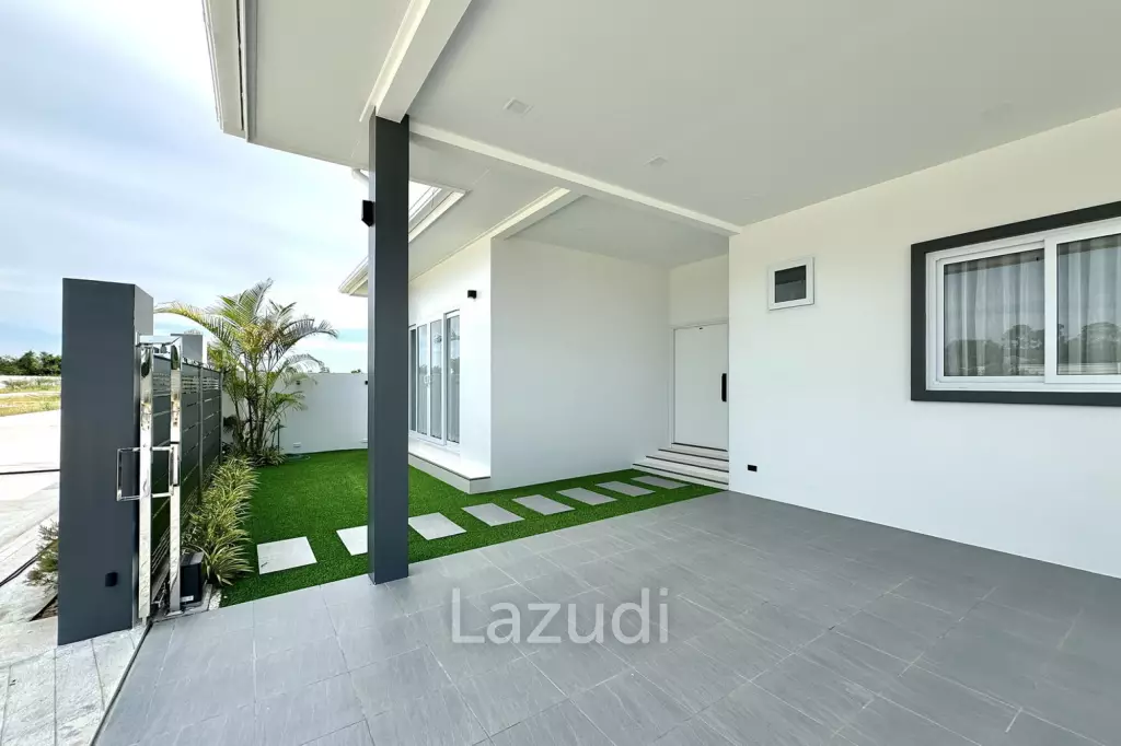 3 Bedrooms 3 Bathrooms 163.63 SQ.M. Huay Yai Park Villas