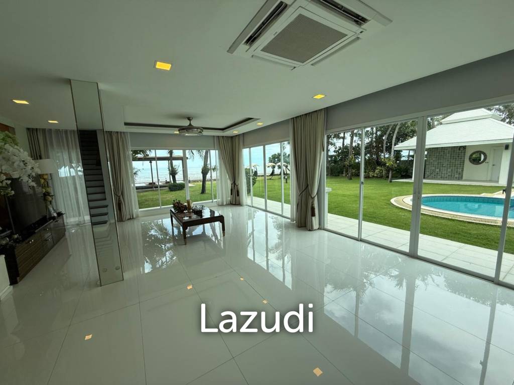 Absolute Beachfront Luxury Mansion in Cha am