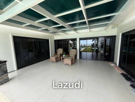 Absolute Beachfront Luxury Mansion in Cha am